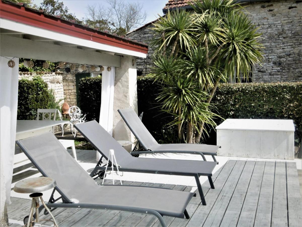 Le Chai Maison De Charme Pour Tribu Joyeuse Le Chateau-d'Oleron Exterior photo